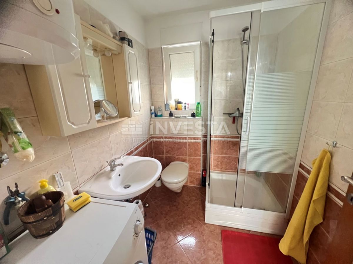 Pula, Gregovica stan 95m², pritličje, pokrita terasa