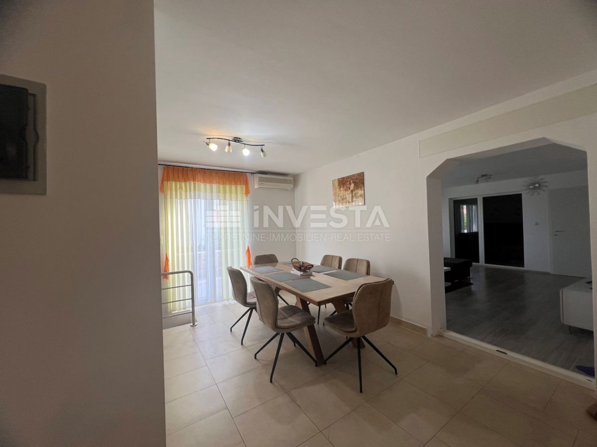Pula, Gregovica stan 95m², pritličje, pokrita terasa