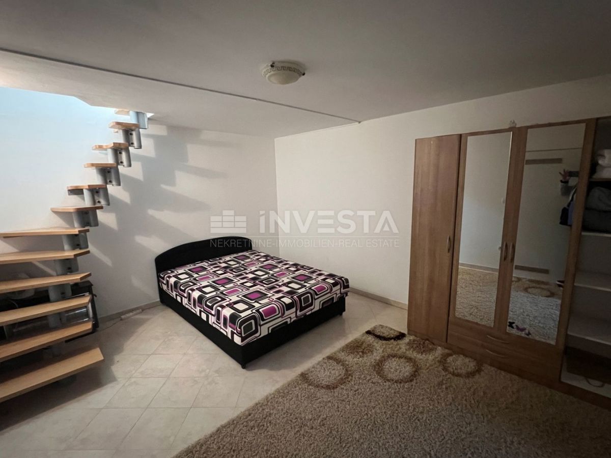 Pula, Gregovica stan 95m², pritličje, pokrita terasa