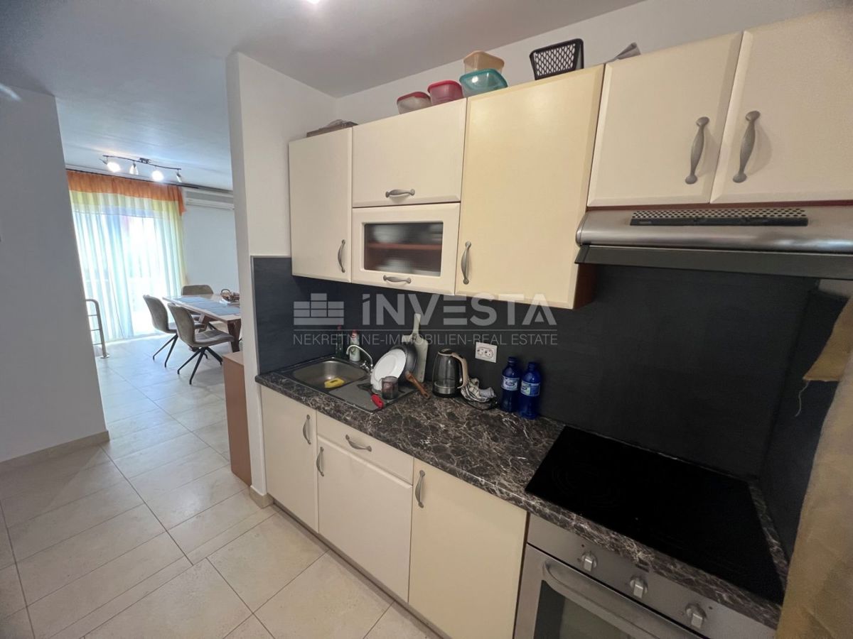 Pula, Gregovica stan 95m², pritličje, pokrita terasa