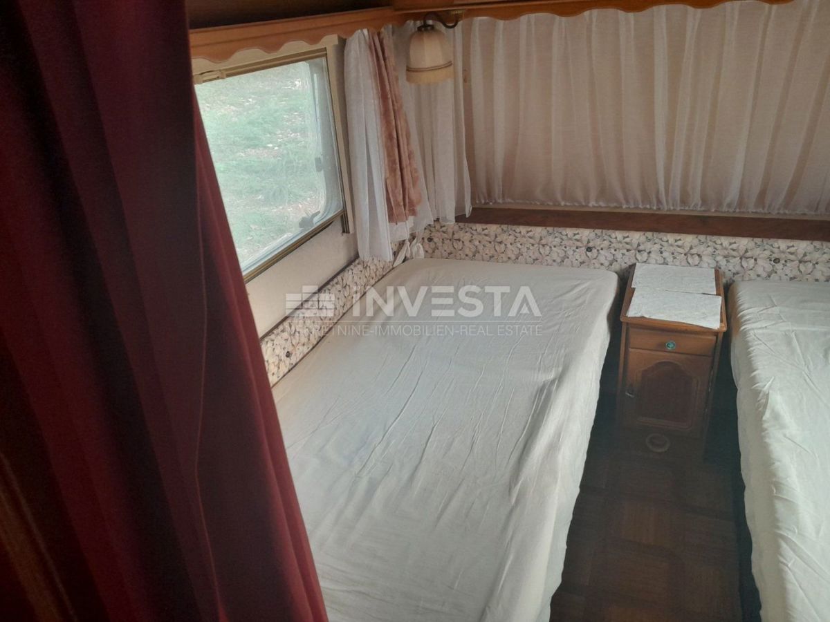 Svetvinčenat, ekološka posest 2.158 m² v srcu Istre