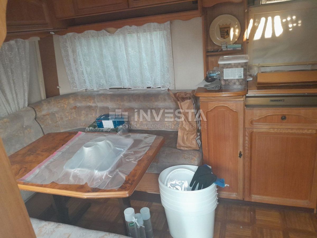 Svetvinčenat, ekološka posest 2.158 m² v srcu Istre
