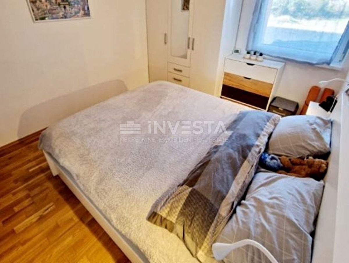 Hrvaška, Istra, Pula, Monte Magno, prostoren apartma 123m2 z 2 parkirnima mestoma