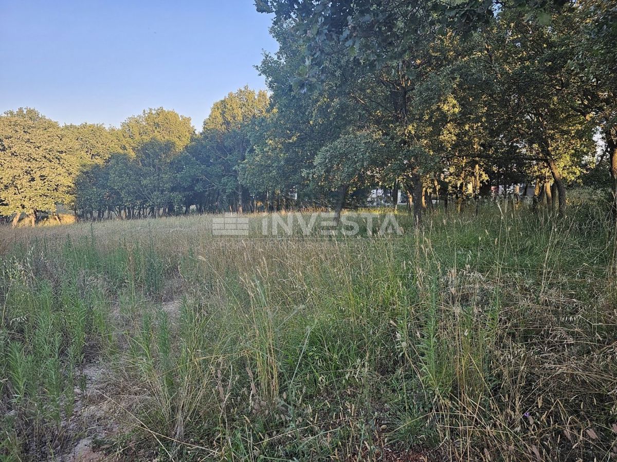 Medulin, Gradbena Zemljišča, 500 m od Morja