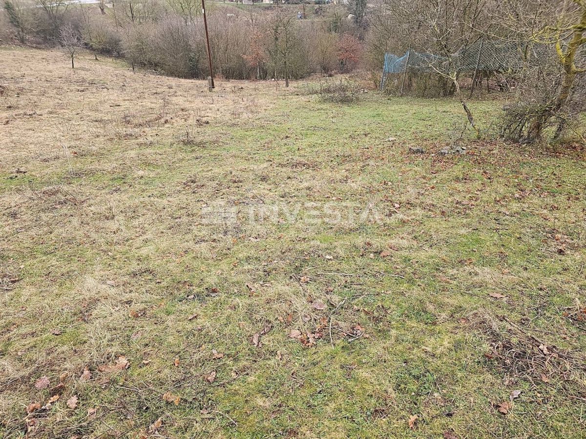 Žminj, zazidljiva parcela 6.186 m2, odlična lokacija