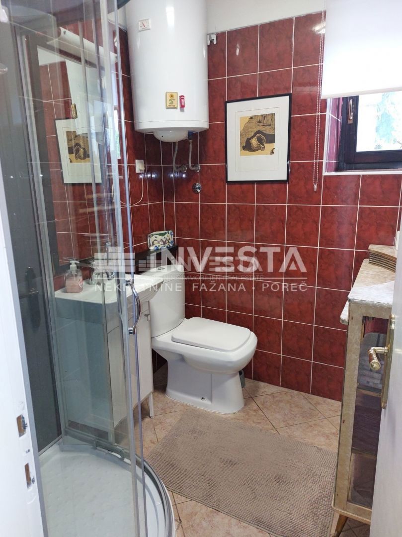 Okolica Poreča, obnovljena avtohtona istrska hiša s 3 apartmaji