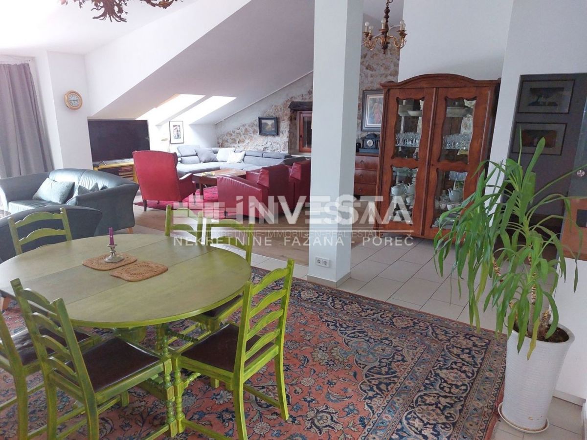 Okolica Poreča, obnovljena avtohtona istrska hiša s 3 apartmaji