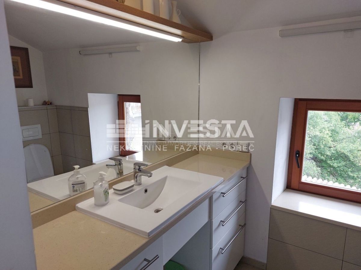 Okolica Poreča, obnovljena avtohtona istrska hiša s 3 apartmaji