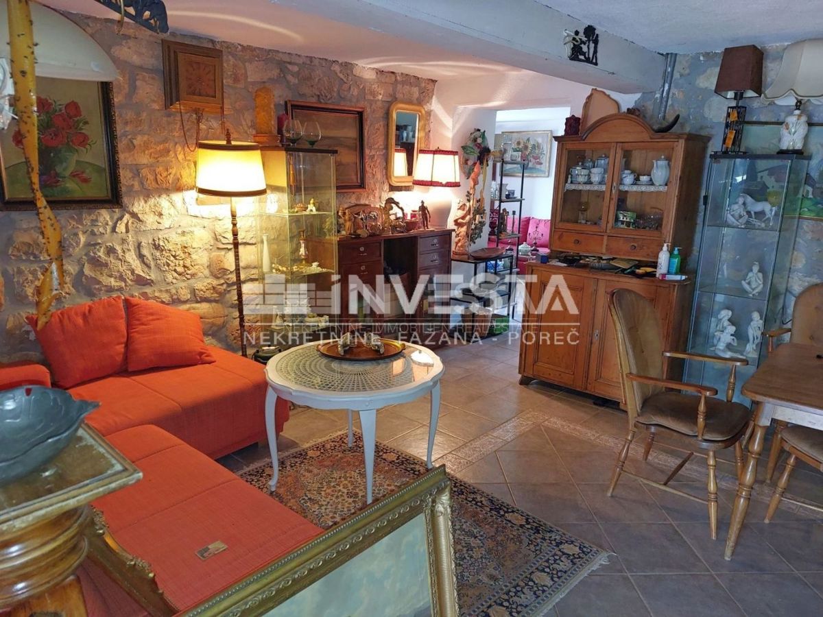 Okolica Poreča, obnovljena avtohtona istrska hiša s 3 apartmaji