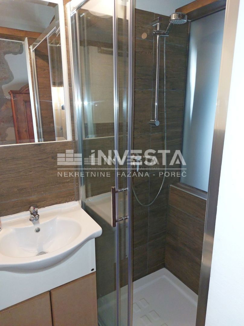 Okolica Poreča, obnovljena avtohtona istrska hiša s 3 apartmaji