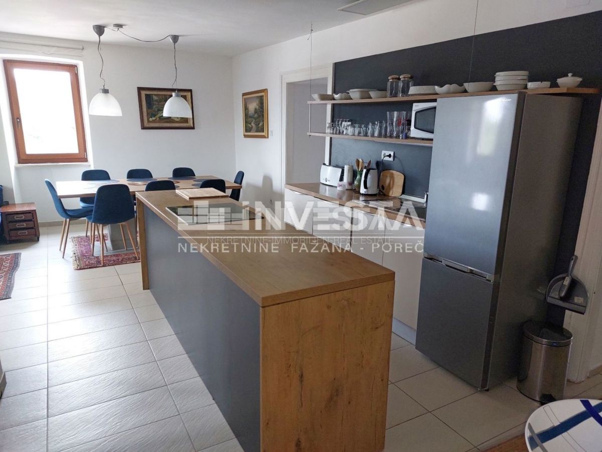 Okolica Poreča, obnovljena avtohtona istrska hiša s 3 apartmaji