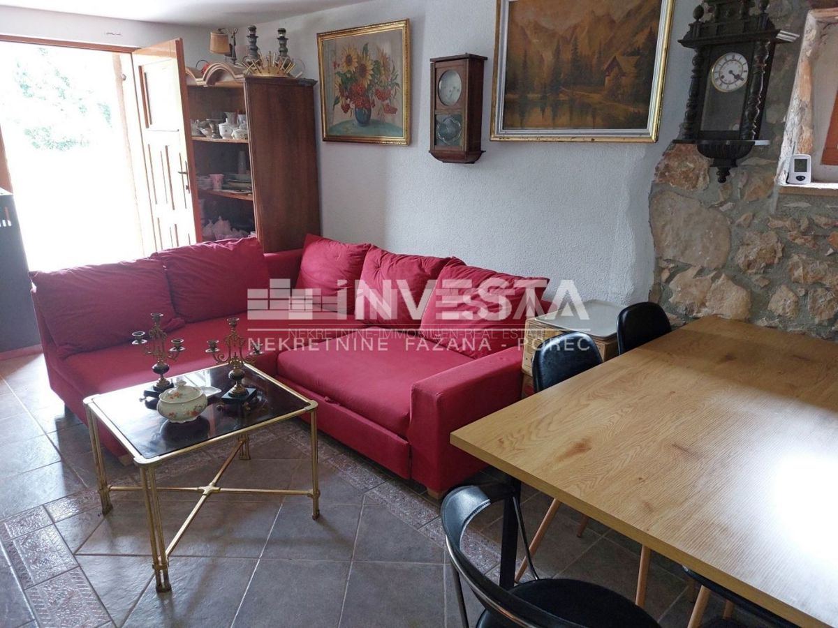 Okolica Poreča, obnovljena avtohtona istrska hiša s 3 apartmaji