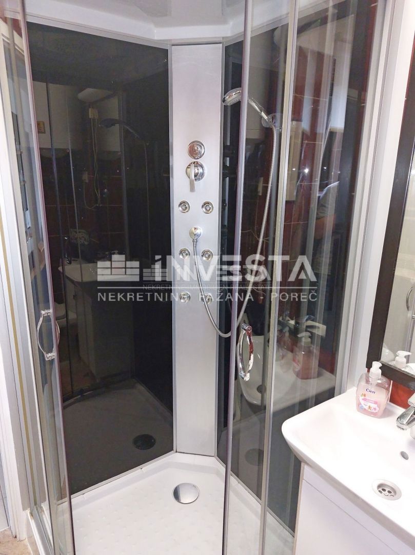 Okolica Poreča, obnovljena avtohtona istrska hiša s 3 apartmaji