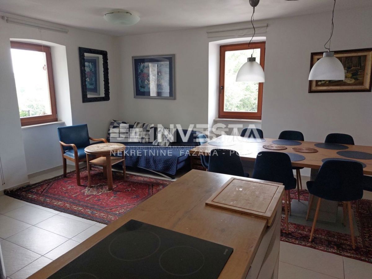 Okolica Poreča, obnovljena avtohtona istrska hiša s 3 apartmaji