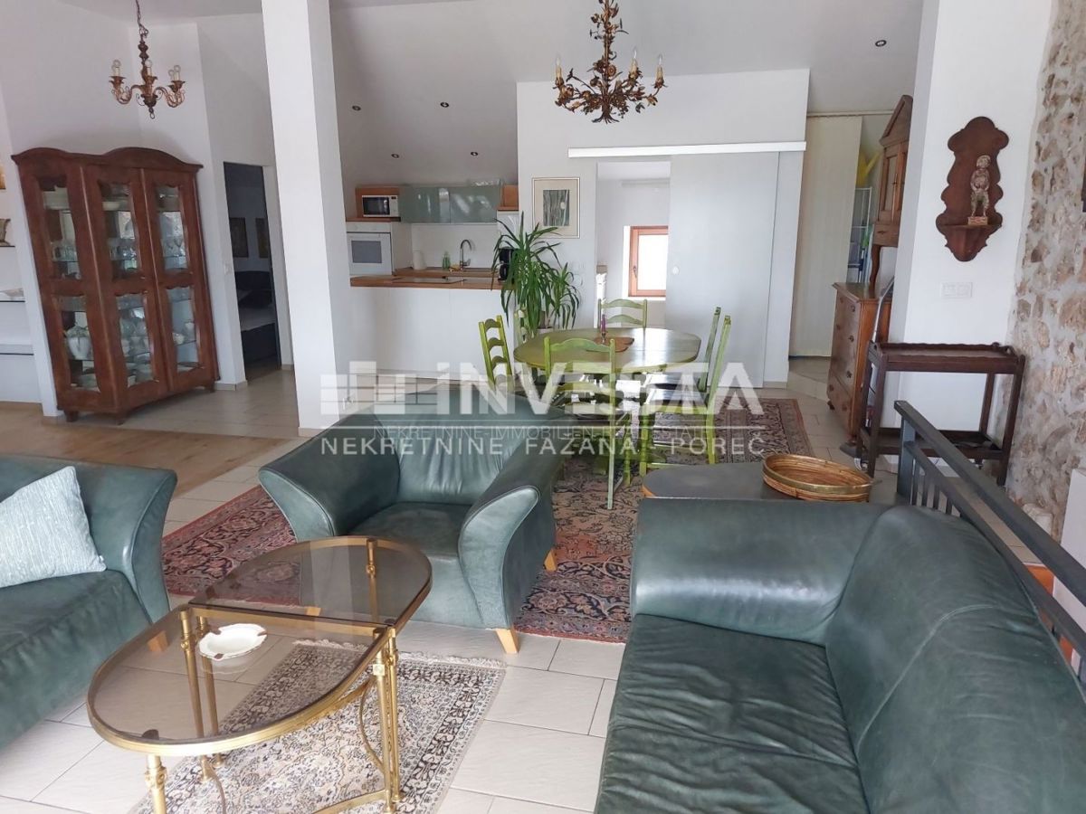 Okolica Poreča, obnovljena avtohtona istrska hiša s 3 apartmaji