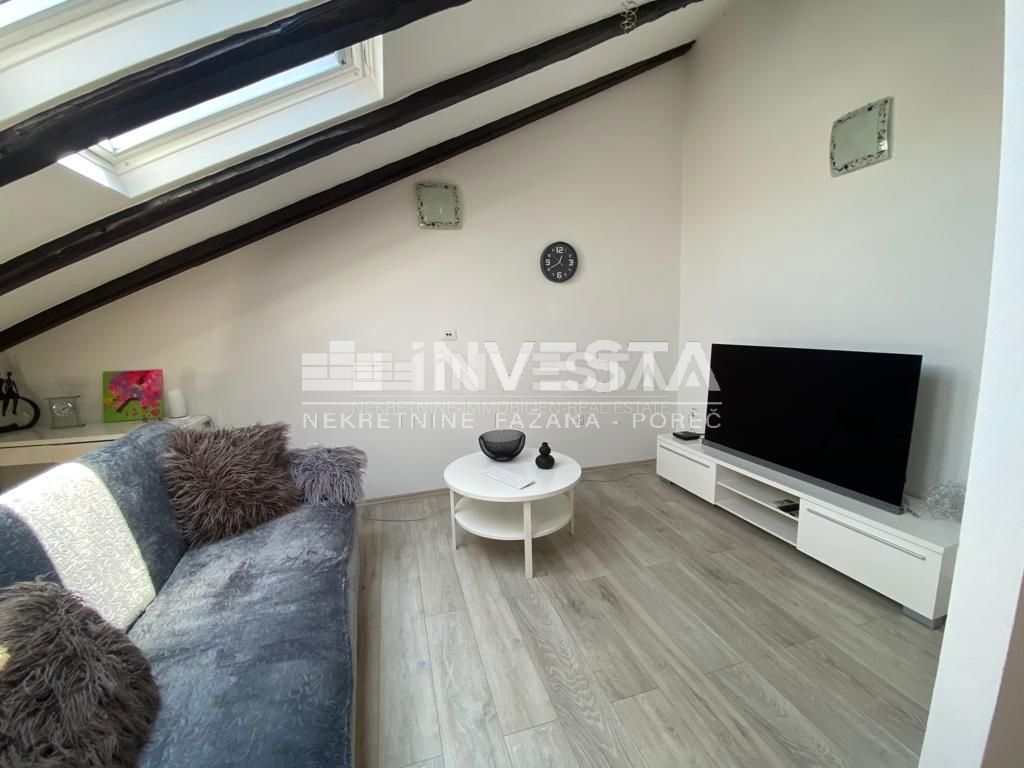 Pula, Center, prenovljeno stanovanje 61 m2 s parkiriščem