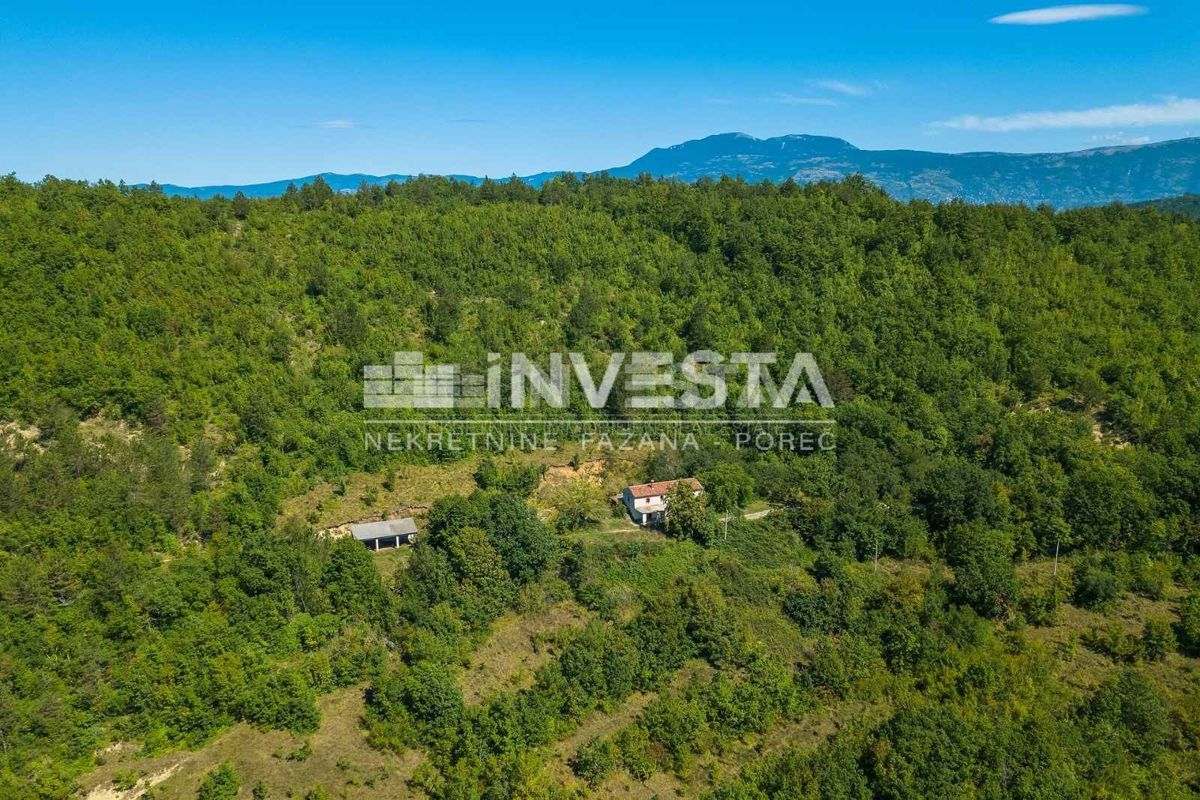 Okolica Gračišče, Samostojna hiša z vrtom in pravljičnim razgledom!
