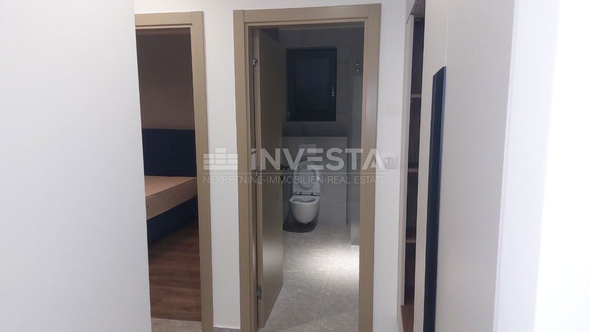 Okolica Poreča, pritličje stanovanje z bazenom, 93 m2, novogradnja