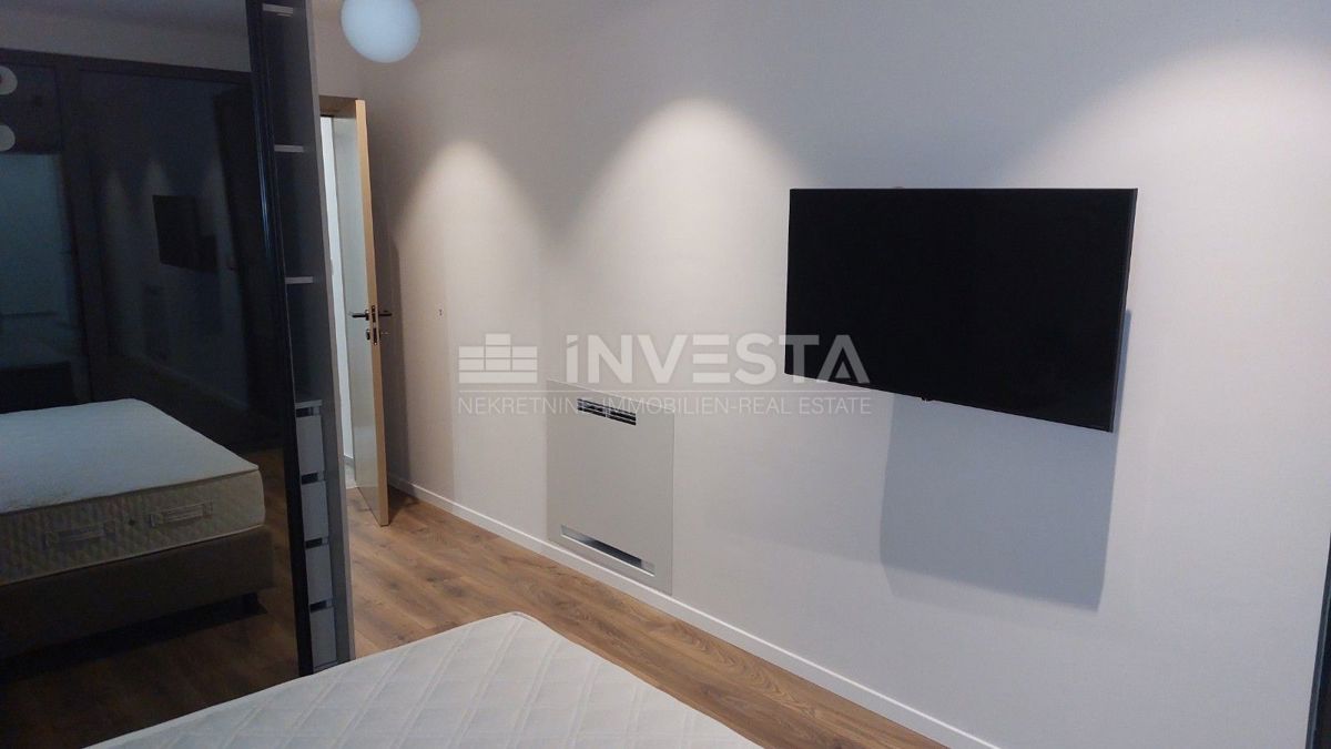 Okolica Poreča, pritličje stanovanje z bazenom, 93 m2, novogradnja
