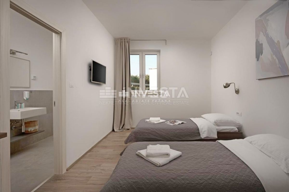 Marčana, Divšići in Krnica, 2 moderni počitniški vili, 3 spalnice + dnevna soba
