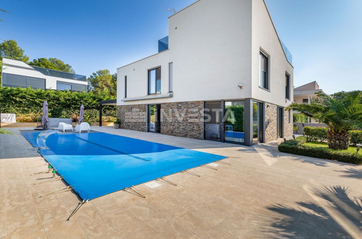 Fažana, luksuzna vila - 70 m od čudovitih plaž in promenade
