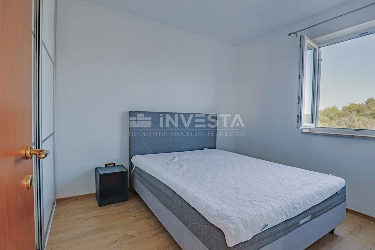 Okolica Rovinja, renovirano stanovanje v 1. nadstropju