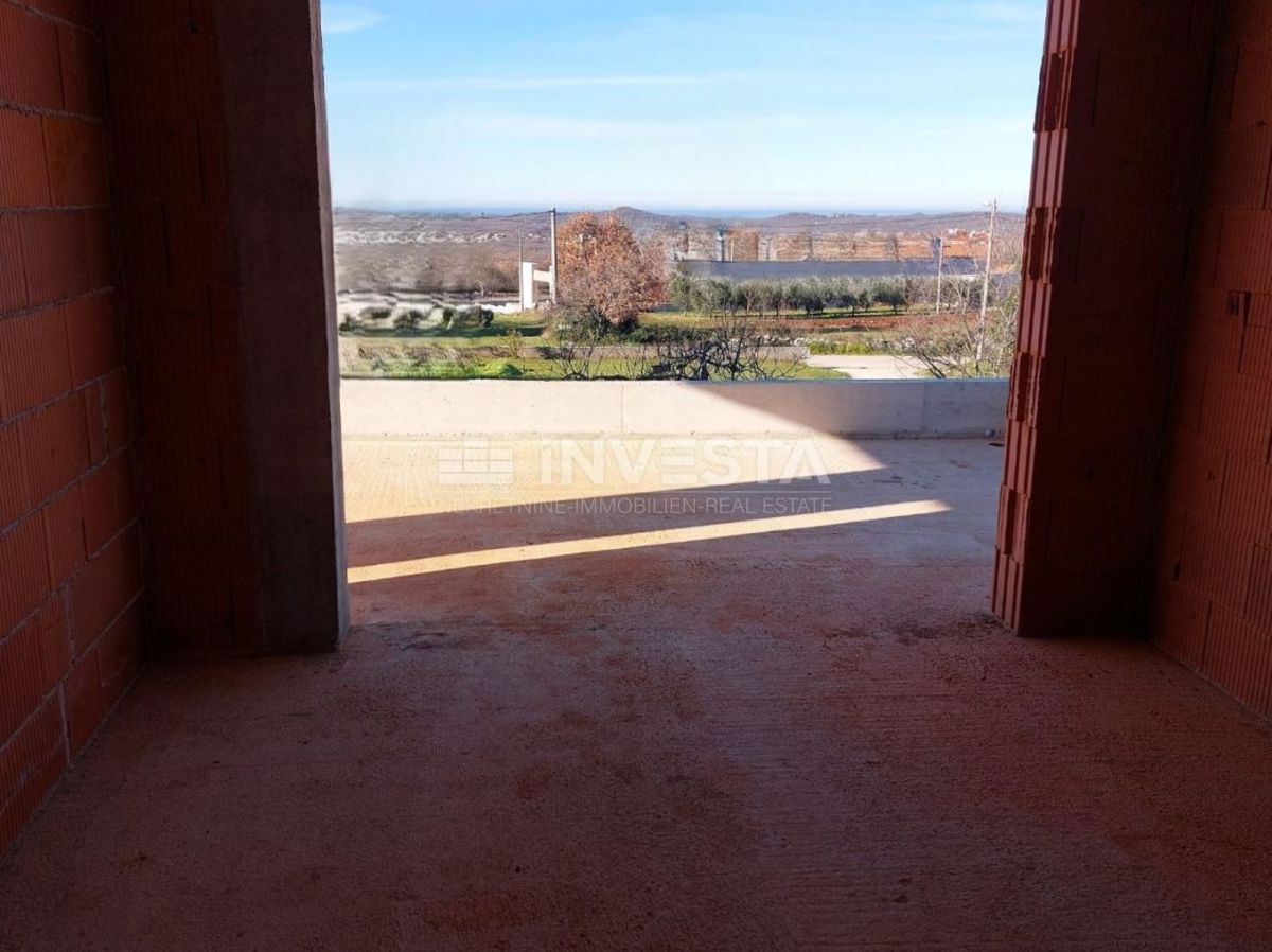  Sveti Lovreč, hiša s bazenom, pogled na morje
