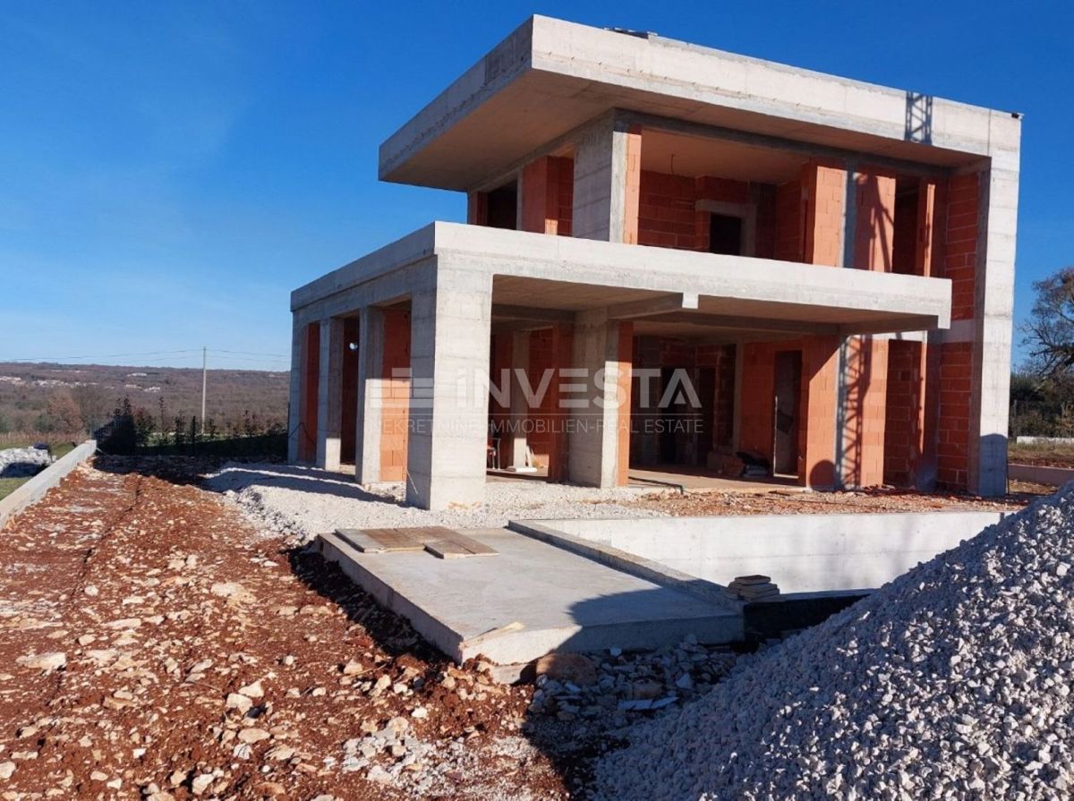  Sveti Lovreč, hiša s bazenom, pogled na morje