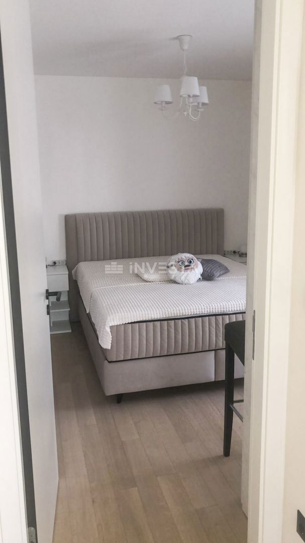 OPATIJA – luksuzni apartma s pogledom na morje, garažnim mestom in vrtom