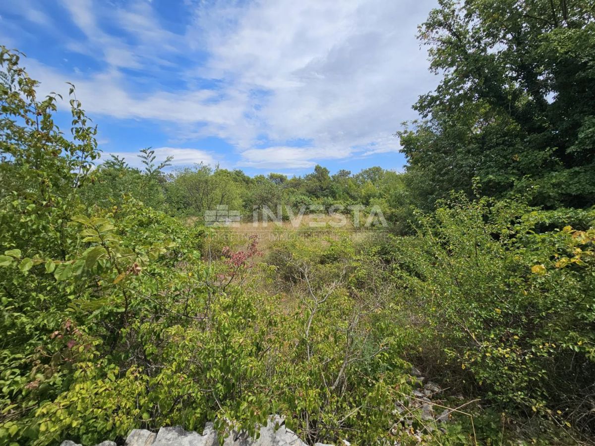 Vodnjan, kmetijsko zemljišče 1.881 m²