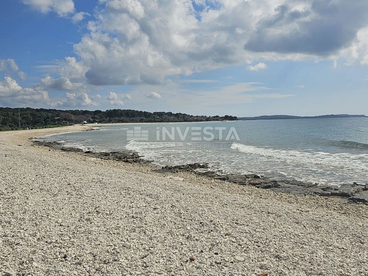 Luksuzno stanovanje na mirni lokaciji