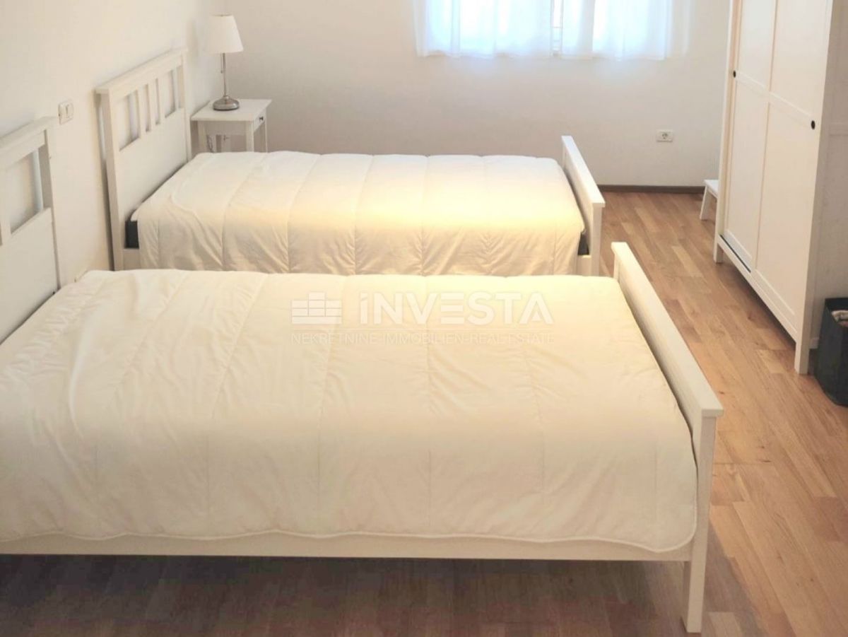 Luksuzno stanovanje na mirni lokaciji