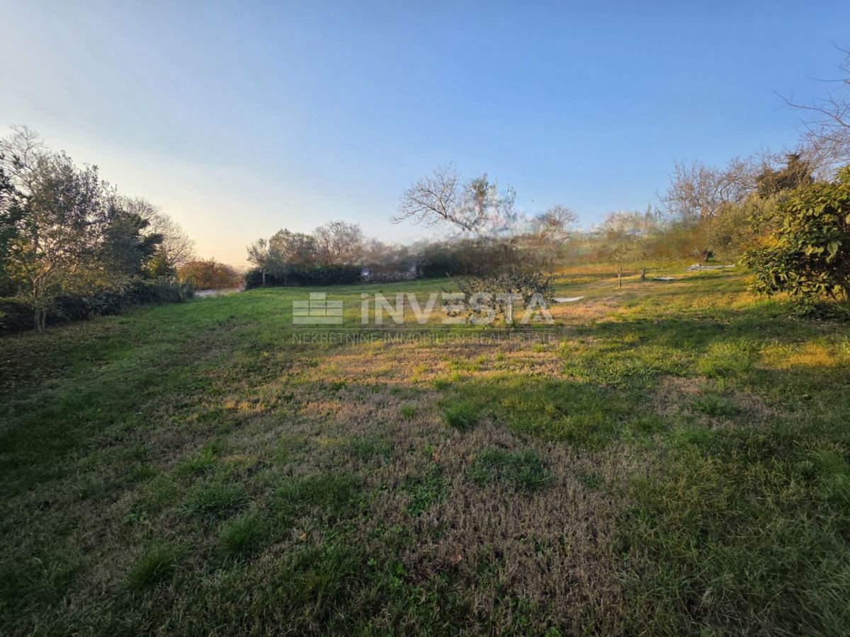 Zemljišče Vodnjan, 1.025m2