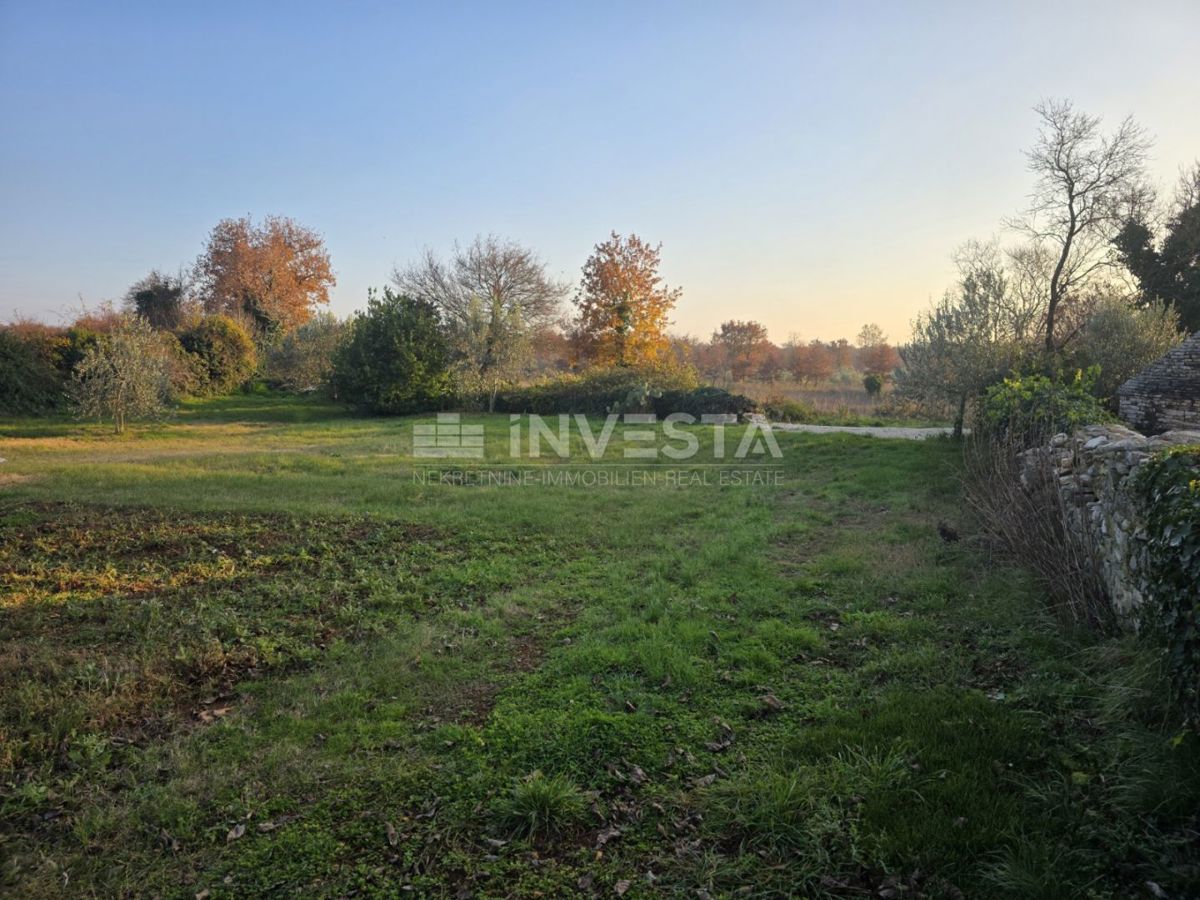 Zemljišče Vodnjan, 1.025m2