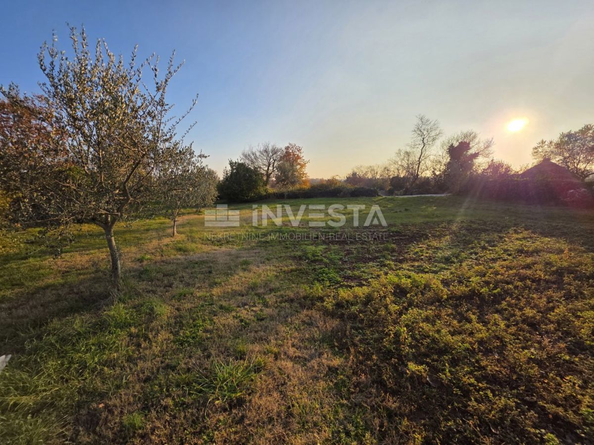 Zemljišče Vodnjan, 1.025m2