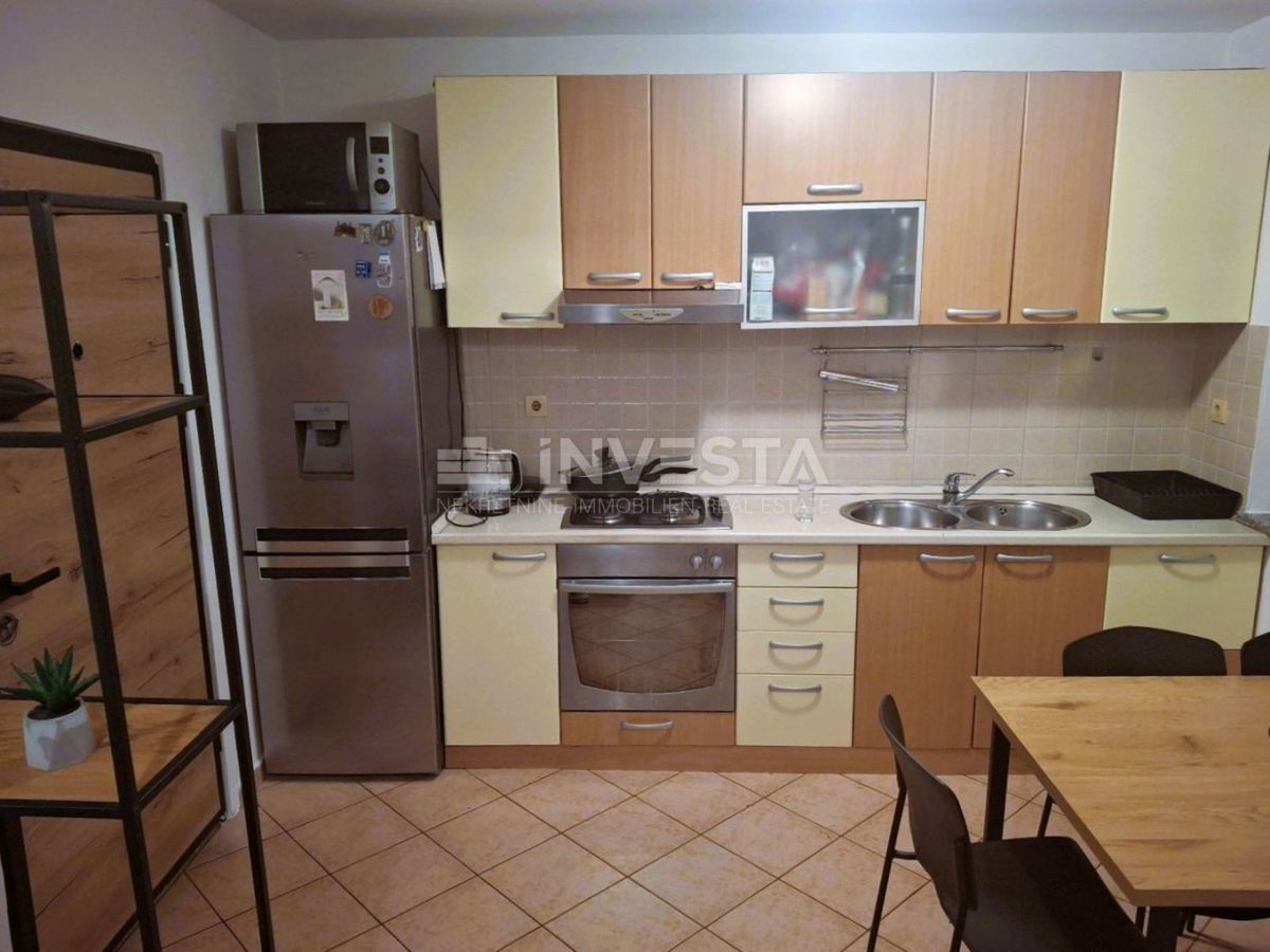 Valdebek – Udobno enosobno stanovanje, blizu obvoznice