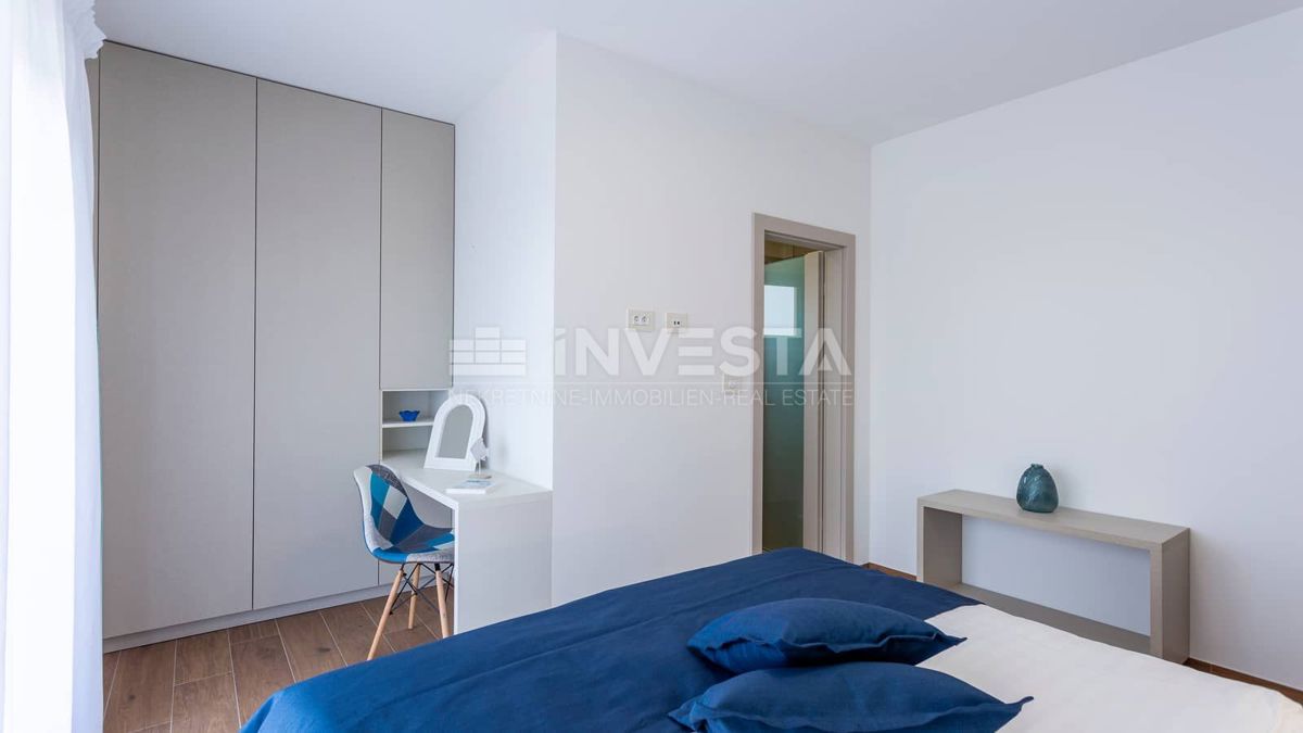 Okolica Svetvinčenta, Moderna vila z bazenom, novogradnja