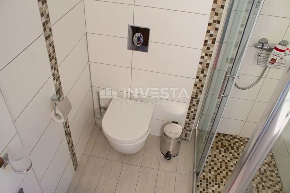 Pula, prenovljeno stanovanje v centru, 1. nadstropje, 45 m²