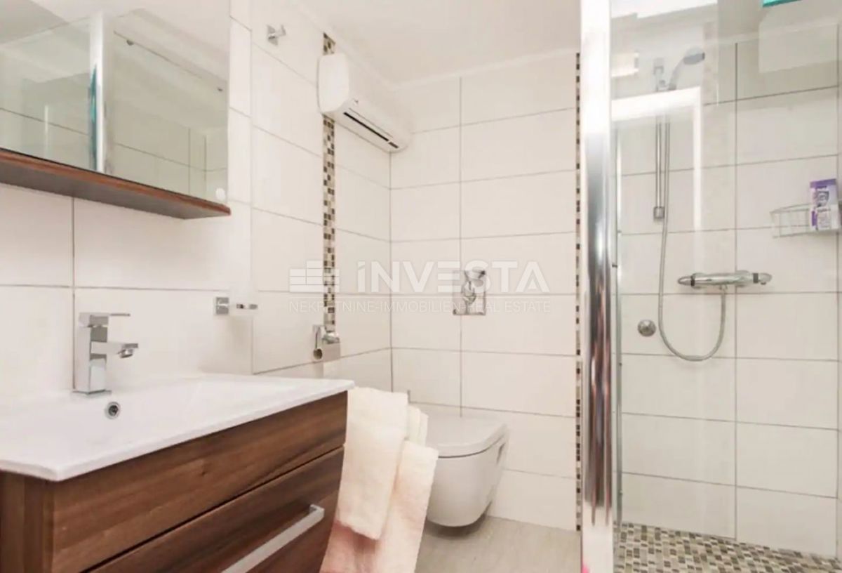 Pula, prenovljeno stanovanje v centru, 1. nadstropje, 45 m²