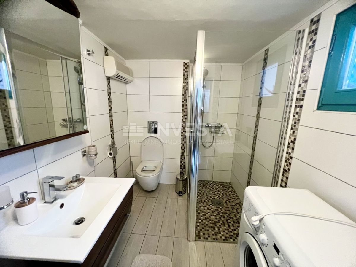 Pula, prenovljeno stanovanje v centru, 1. nadstropje, 45 m²