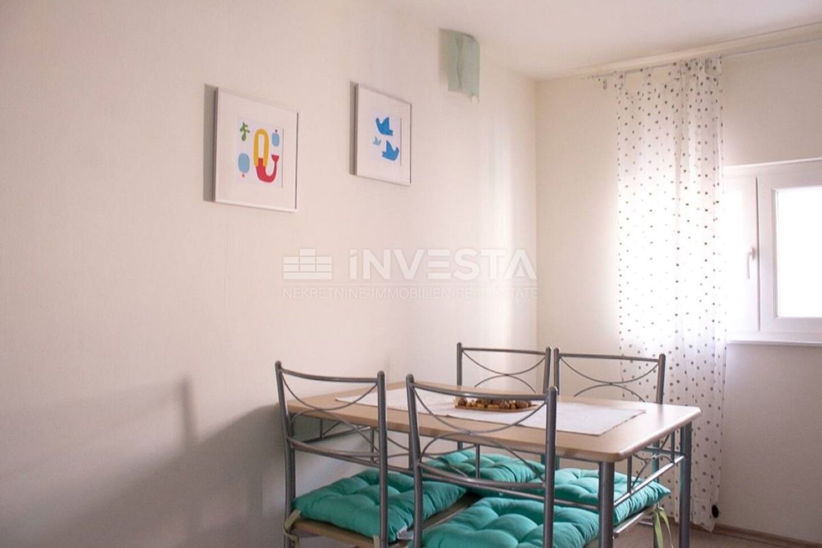 Pula, prenovljeno stanovanje v centru, 1. nadstropje, 45 m²