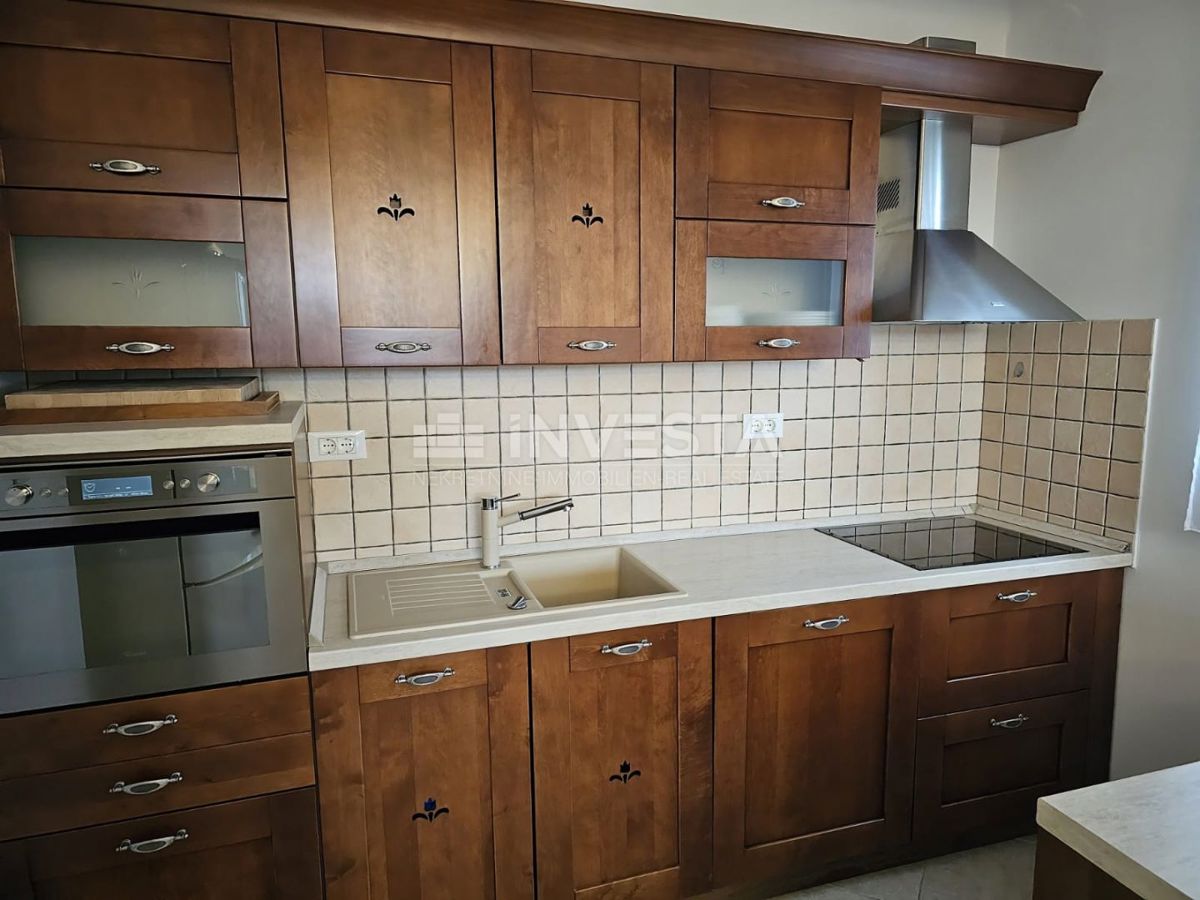 Premantura, trisobni apartma z 2 terasama in panoramskim pogledom na morje