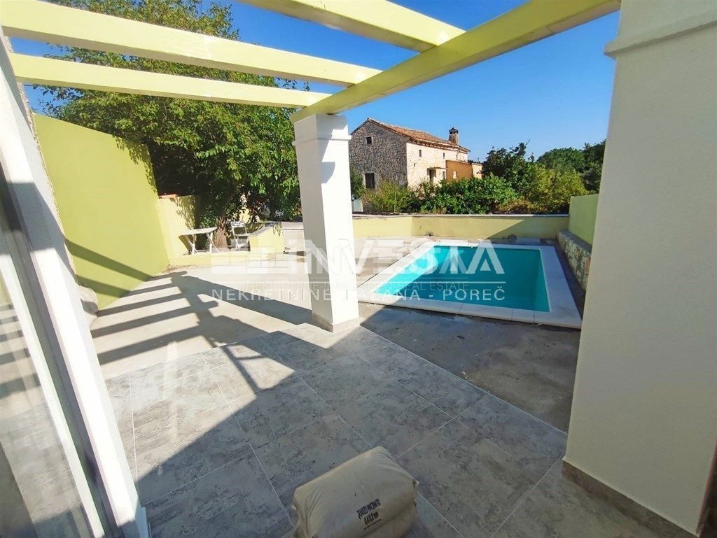 Okolica Svetvinčenta, očarljiva prenovljena kamnita hiša z bazenom