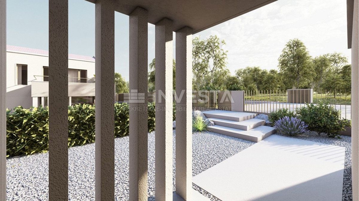 Okolica Labina, čudovita vila s bazenom in strešnim terasama
