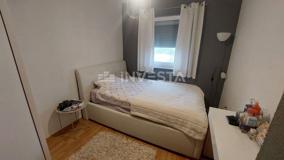 Hiša v vrsti