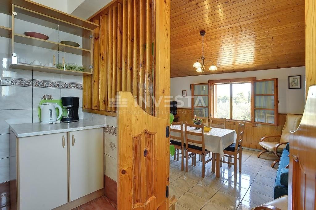 Banjole, samostojna hiša s čudovitim vrtom, 150 m od morja