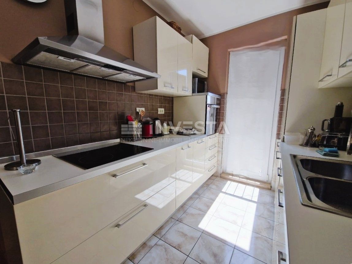 Center Fažane, stanovanje s 3 spalnicami in 2 kopalnicama, 350 m od plaže