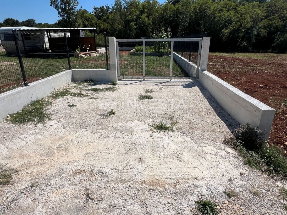 Pulj, Veli Vrh – Kmetijsko zemljišče 500 m²