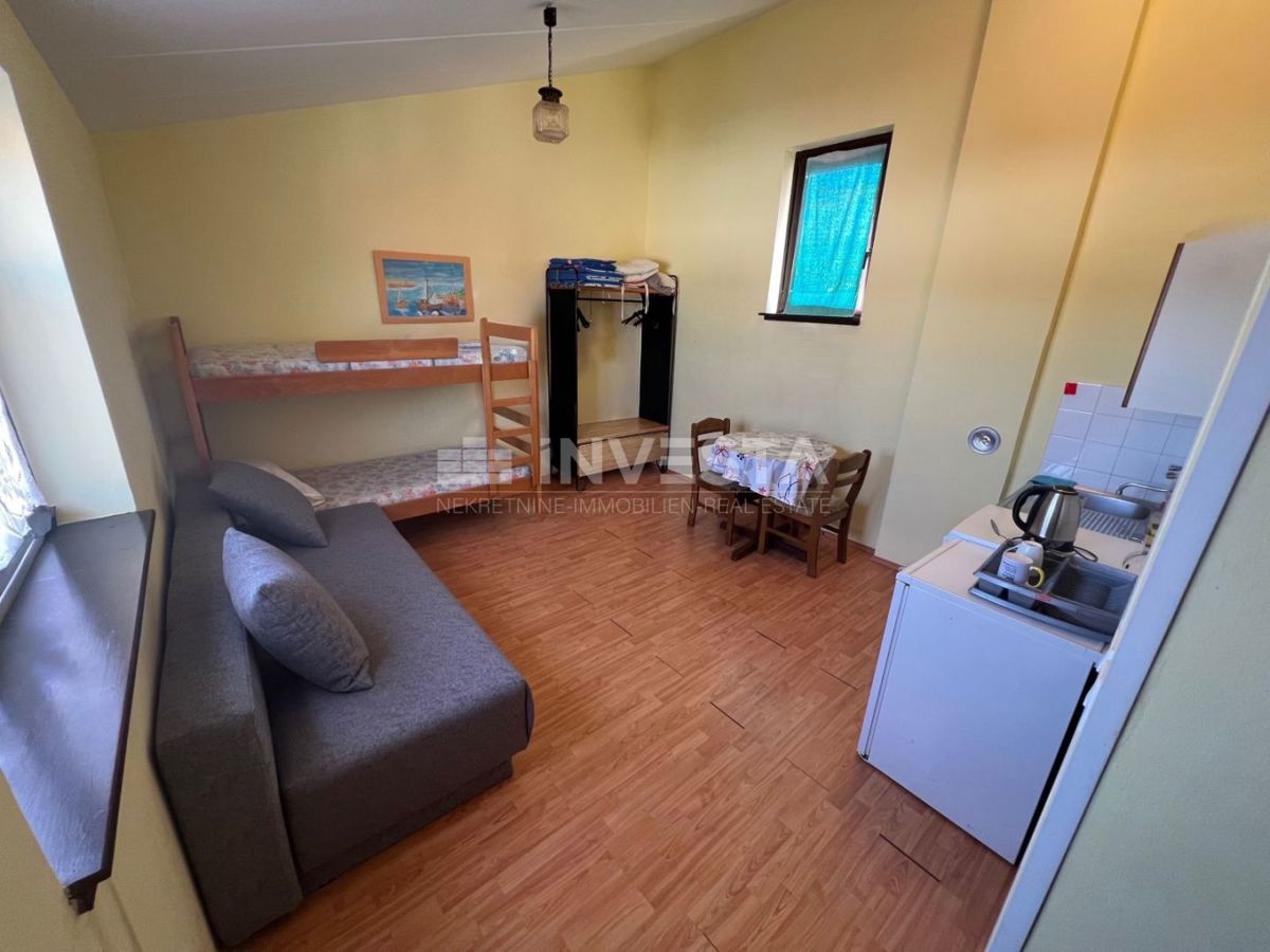 Barbariga, garsonjera s teraso