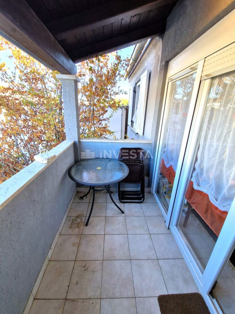 Barbariga, stanovanje blizu morja, parkirišče